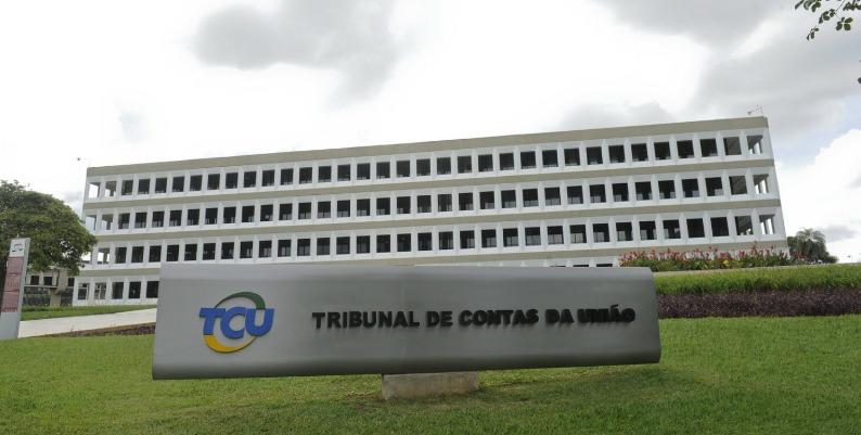 Farra de viagens no governo Lula chega ao TCU