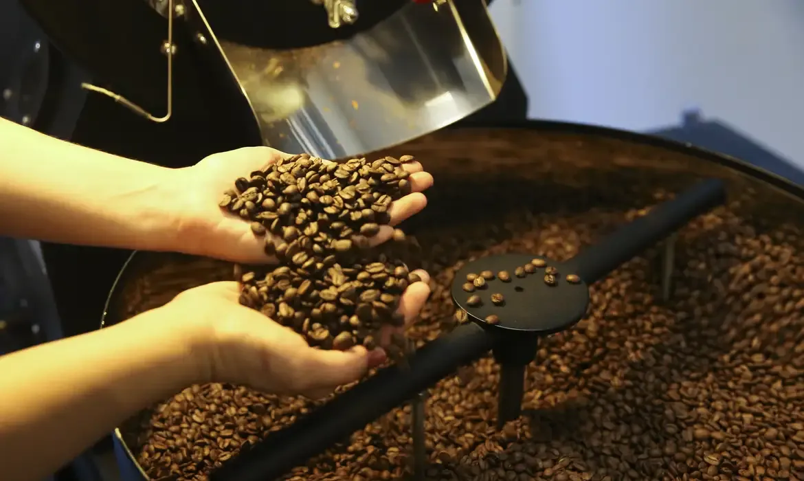 Indústria do café prevê alta de até 15% nos preços nos próximos dias