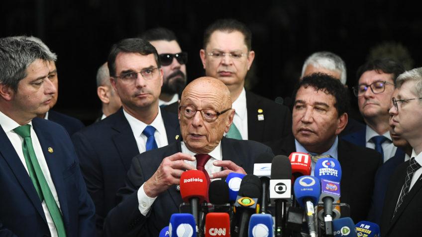 Moraes faltou com a verdade ao me citar, diz Esperidião Amin.