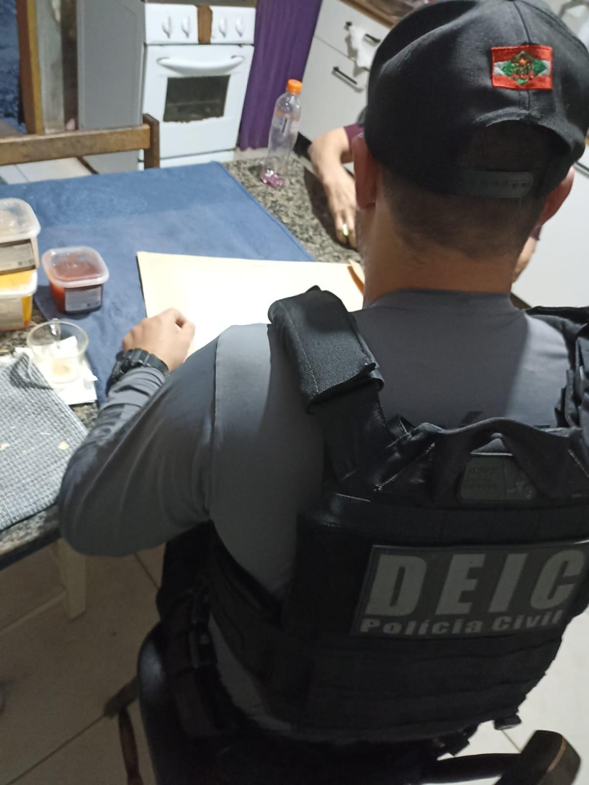 Polícia Civil deflagrou operação para apurar fraude na Prefeitura de Timbó
