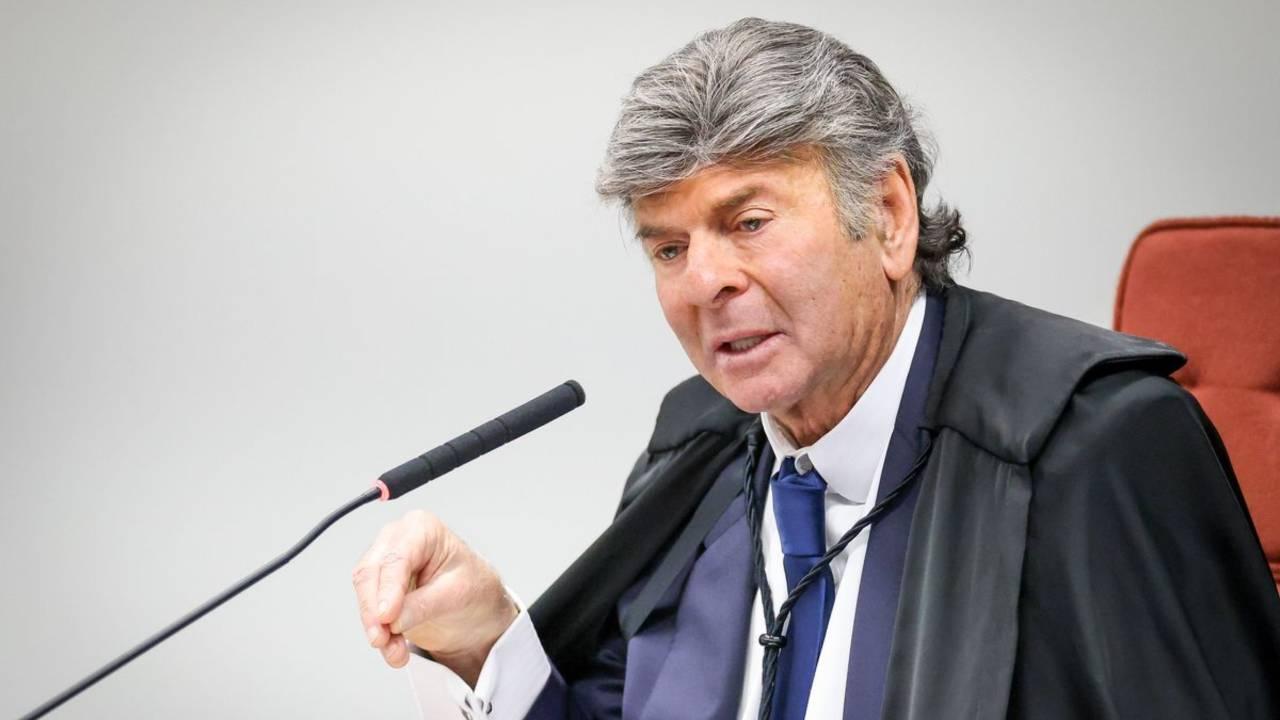 Voto arrasador de Fux dá força a projeto de anistia que tramita no Congresso