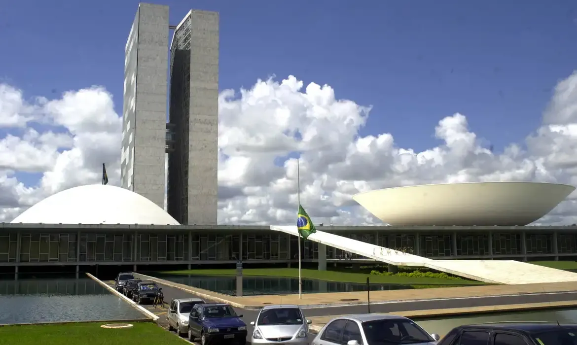 CCJ do Senado aprova pena maior para exploração sexual de crianças