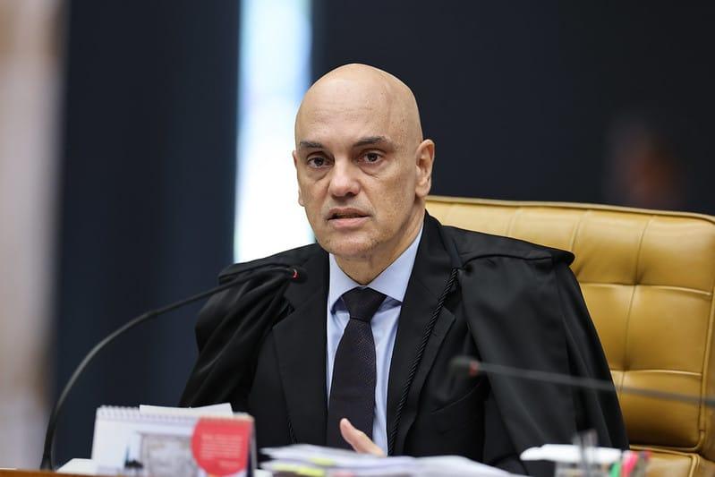 Moraes destitui advogados de réus no suposto ‘golpe’