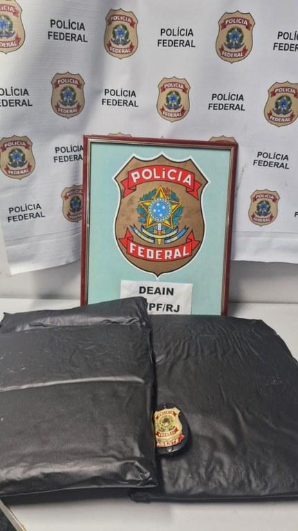 PF prende espanhola com cerca de 12kg de cocaína, no Aeroporto do Galeão