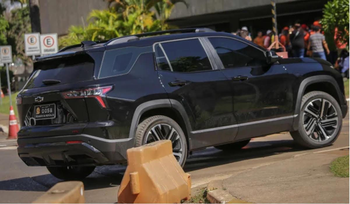 Senado aluga 79 SUVs de luxo com teto solar por R$ 47 milhões