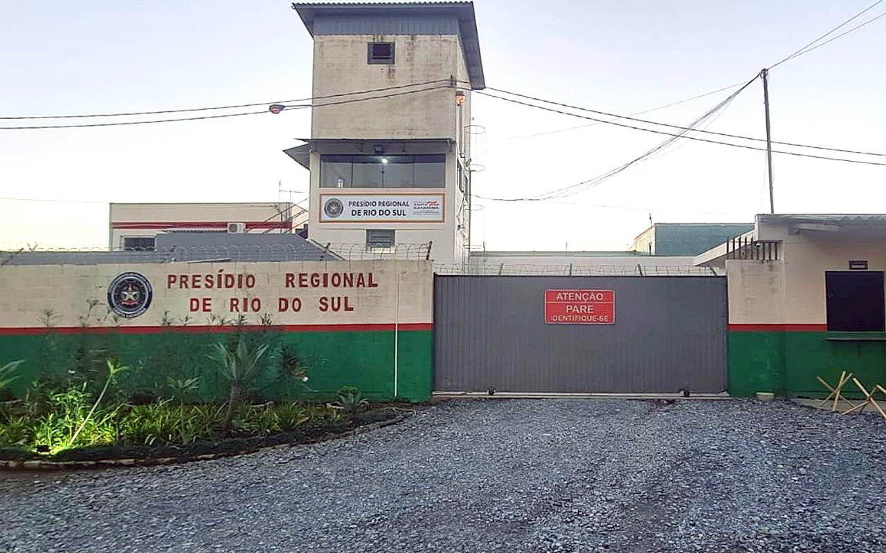 Superlotação leva MPSC a pedir interdição parcial do Presídio de Rio do Sul