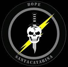 BOPE COMEMORA 30 ANOS COM FORMATURA DOS NOVOS CAVEIRAS E PASSAGEM DE COMANDO