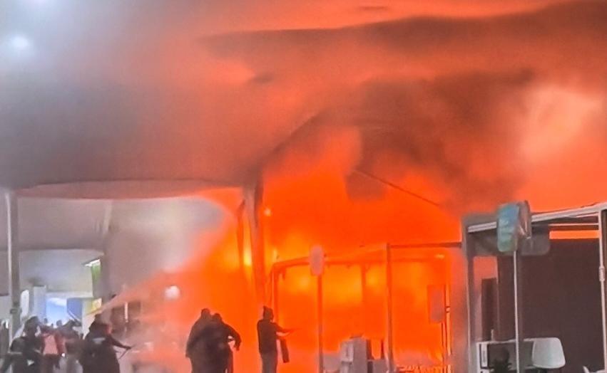 Incêndio na COP30 provoca Pânico e correria; veja o vídeo