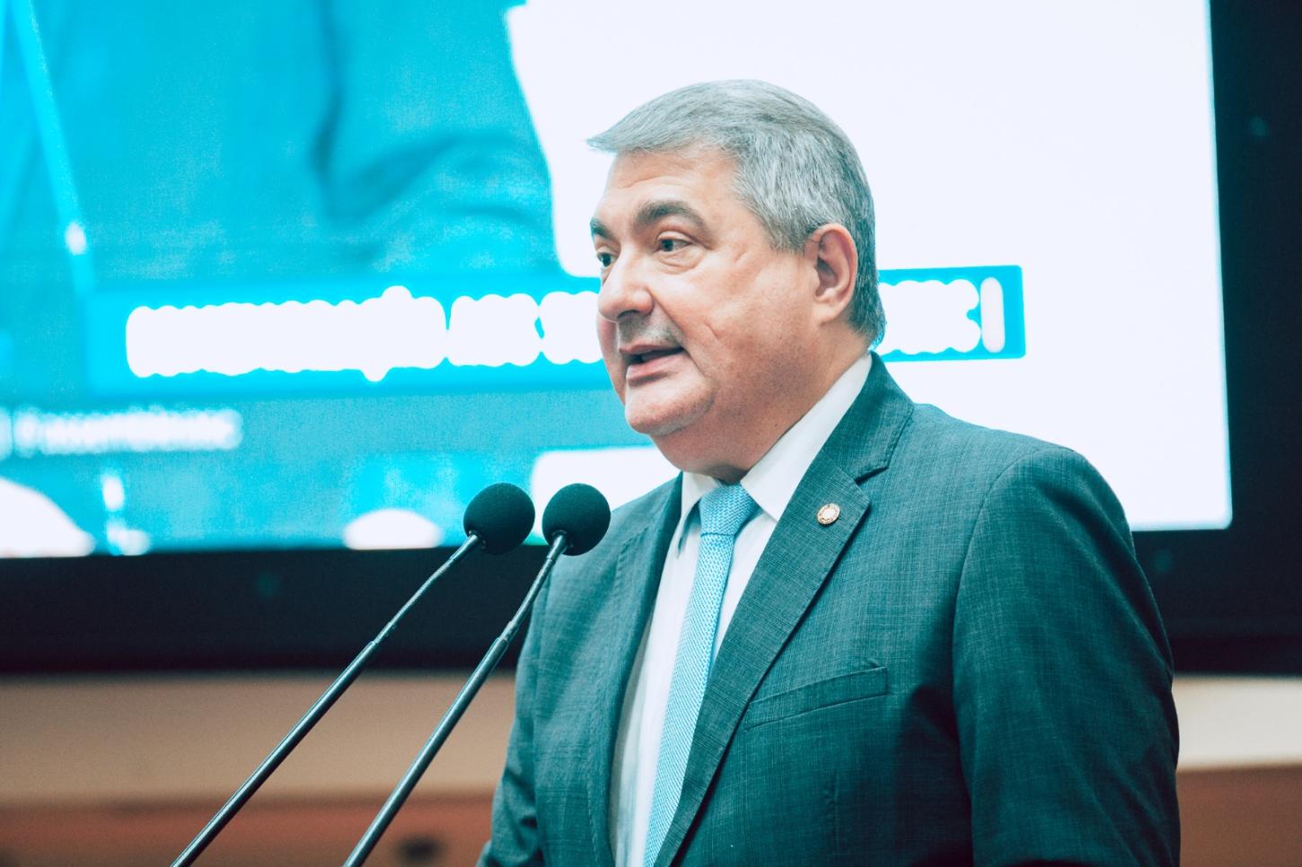 Lunelli cobra programa de casas modulares para famílias afetadas por desastres em SC