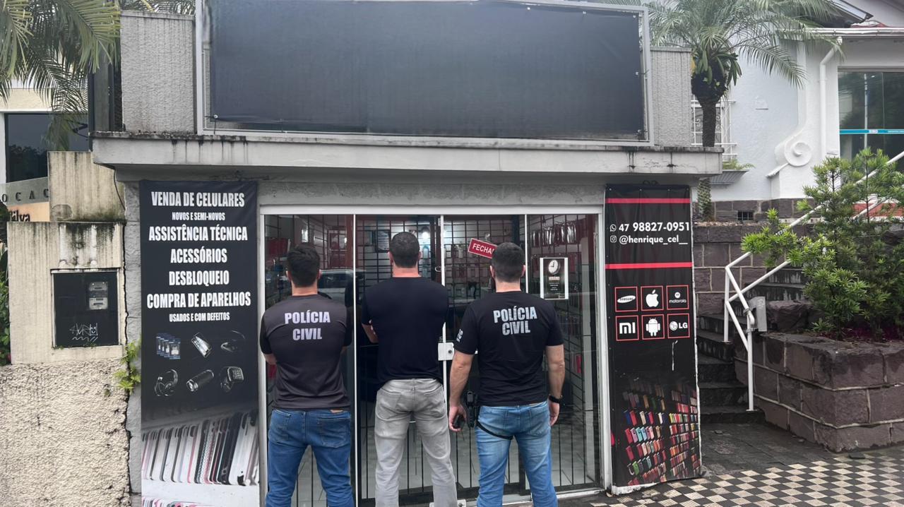Polícia Civil de Santa Catarina cumpre mandado de busca e apreensão