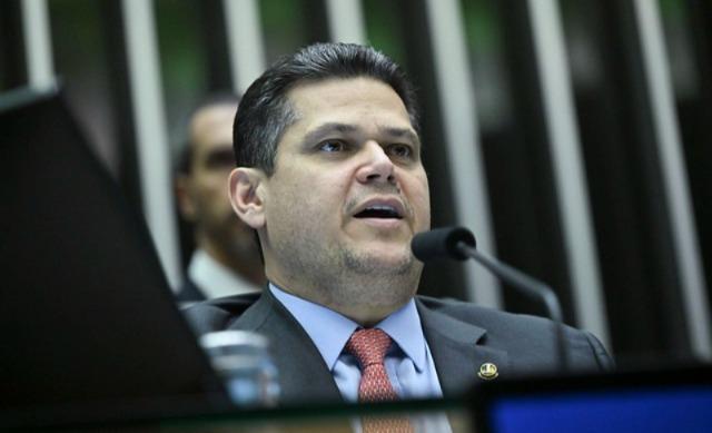 Alcolumbre se esquiva sobre Messias: ‘Este ano, só Orçamento’