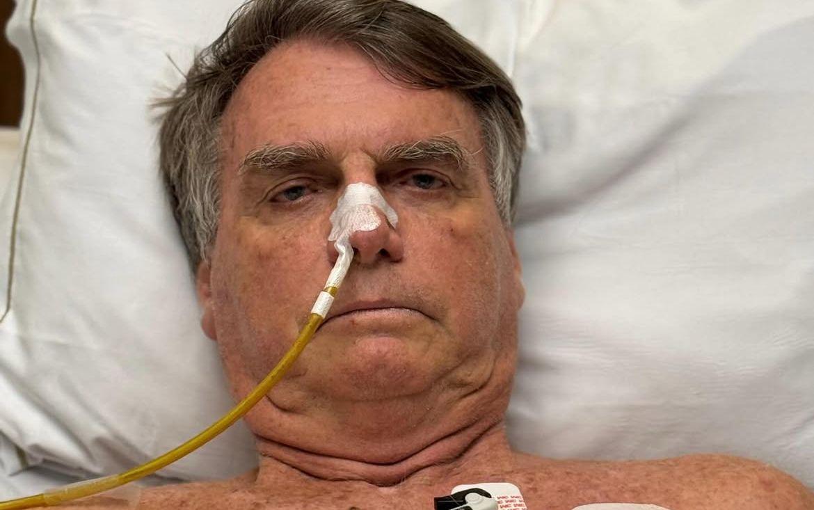 Defesa pede liberação para Bolsonaro passar por cirurgia