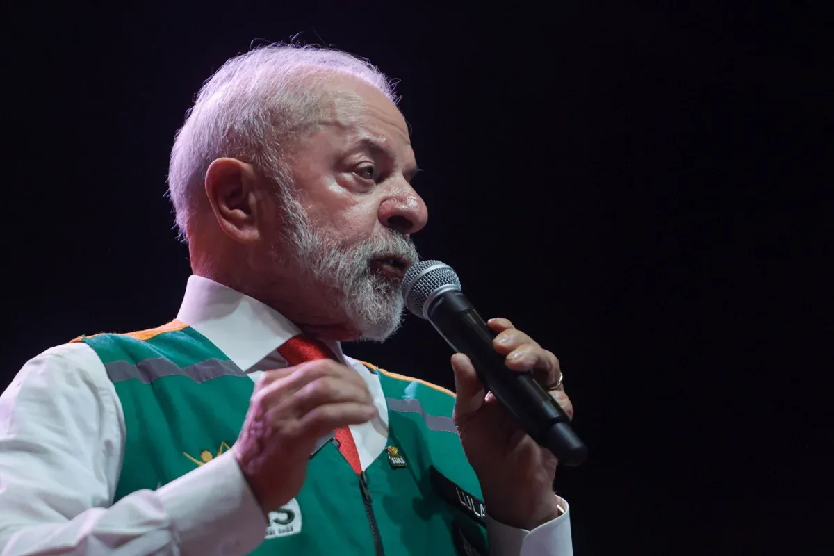 Lula diz que avalia veto sobre dosimetria: “Bolsonaro tem que pagar”