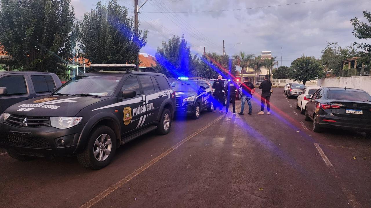 Operação conjunta contra o tráfico de drogas resulta na prisão de homem com extensa ficha criminal