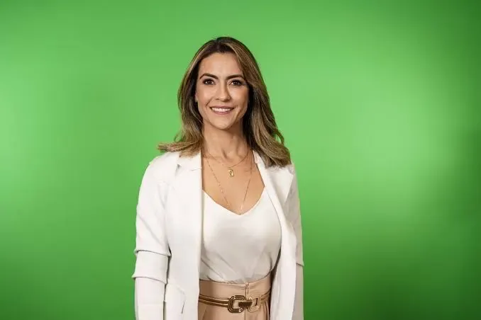 Senadora faz compras em loja de luxo, nos EUA, com lobista enrolado