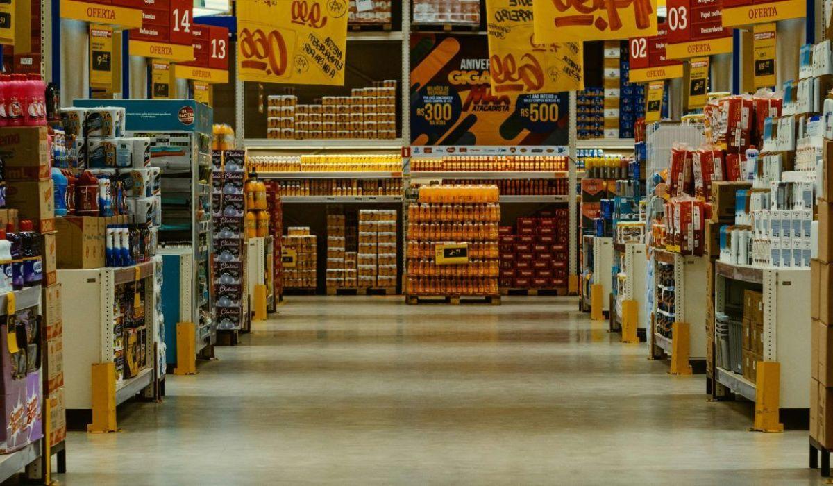 Supermercados serão proibidos de abrirem aos domingos a partir do início de 2026