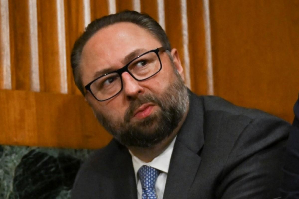 “Fuck you, Lula”, diz conselheiro de Trump após crítica à ação dos EUA