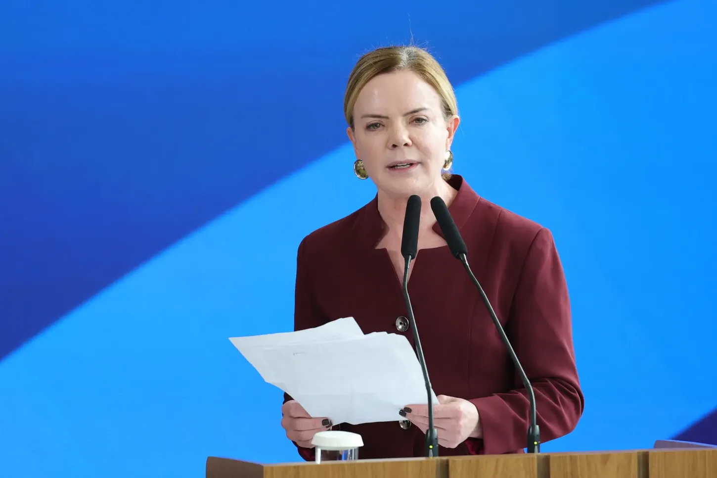 Gleisi Hoffmann anuncia pré-candidatura ao Senado pelo Paraná