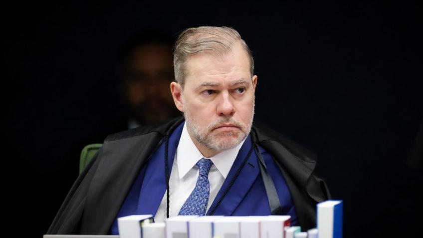 Toffoli prorroga investigação do Master por mais 60 dias.