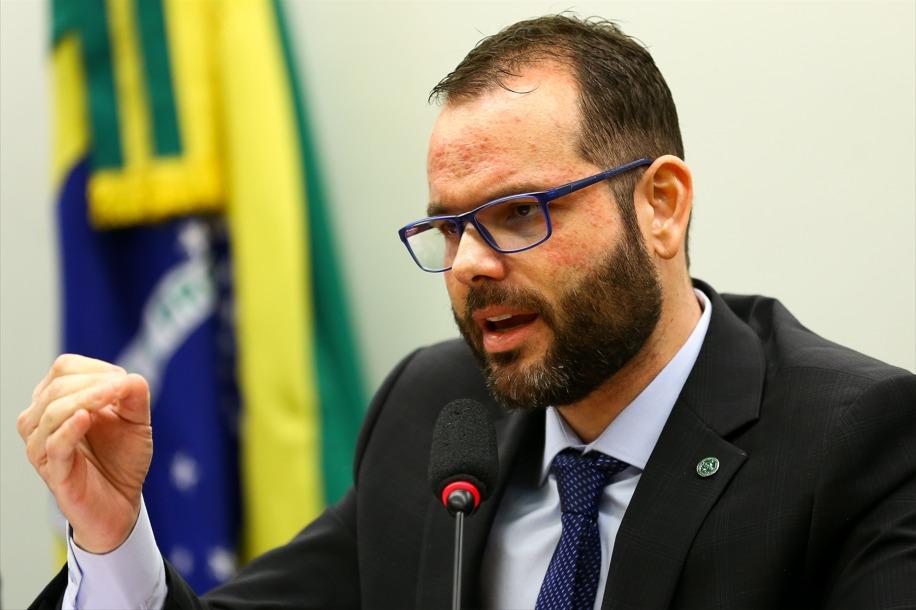 TSE marca julgamento que pode cassar mandato do senador Jorge Seif