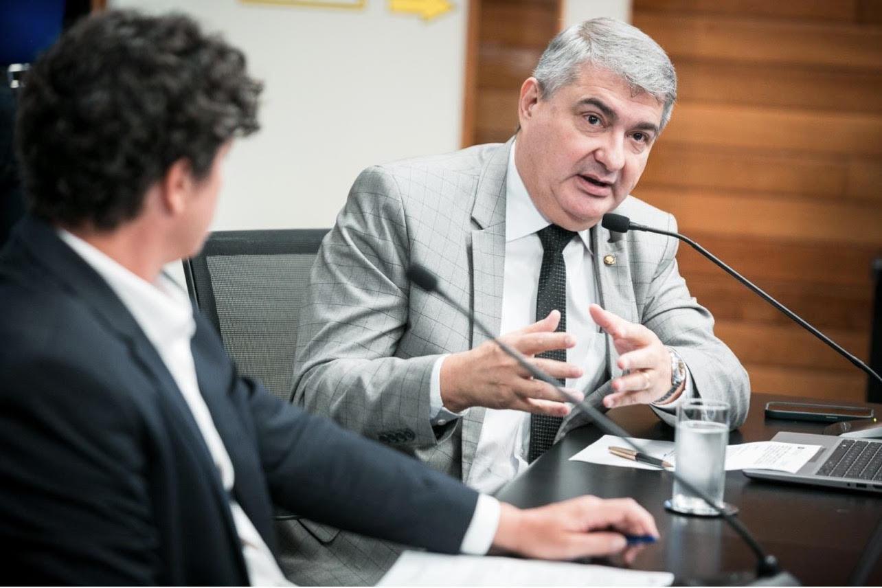 Alesc aprova moção de Lunelli cobrando reforma do STF