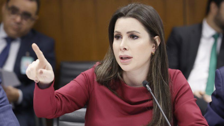 Carol de Toni deixa o PL após veto à candidatura ao Senado