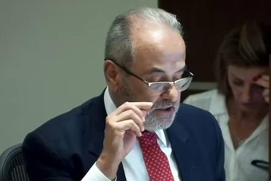 Conselheiro do TCE-RJ é sentenciado a 13 anos pelo STJ e perde o cargo