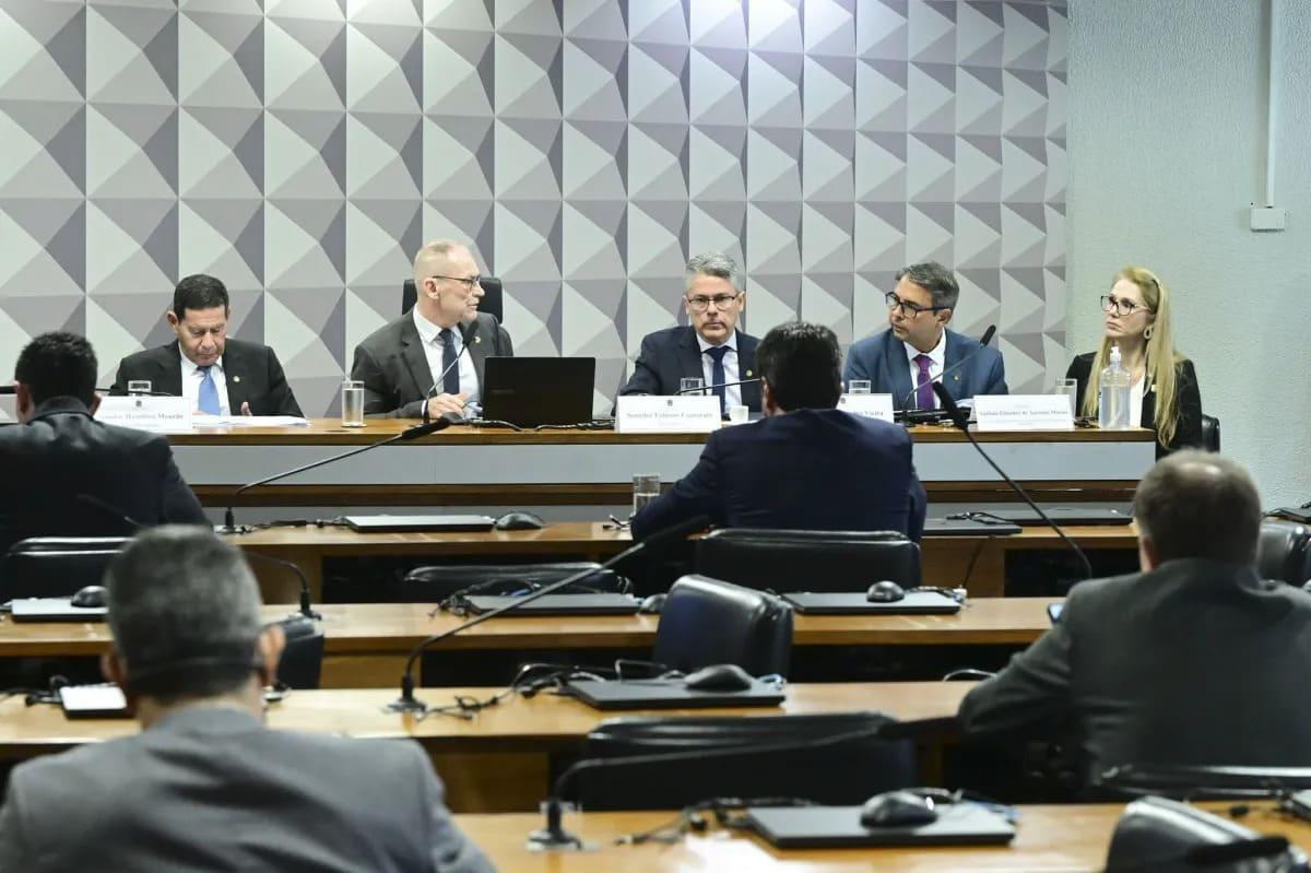 CPI do Crime votará convites a Toffoli e Moraes para depor