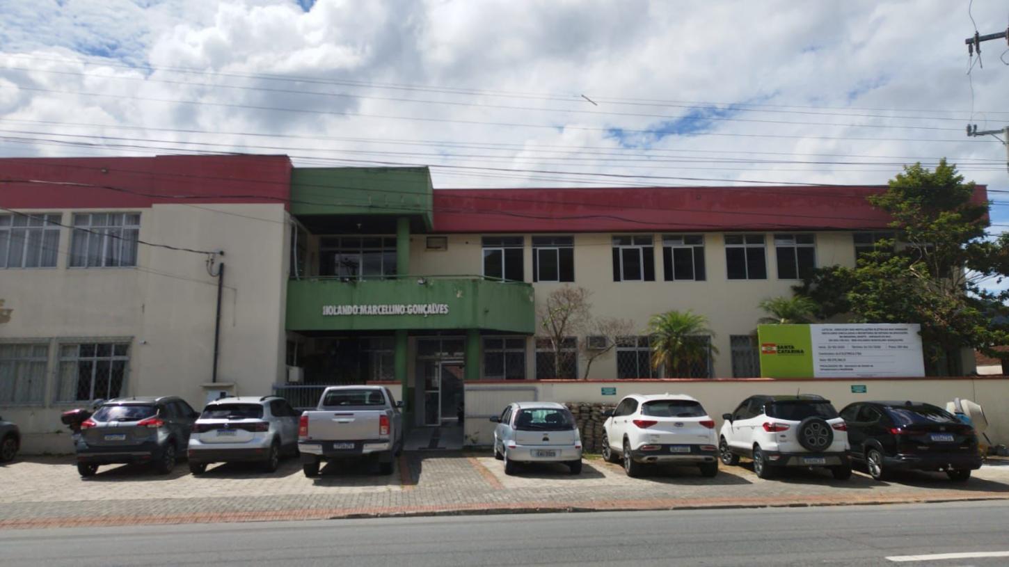 Lunelli cobra reforma urgente da Escola Holando Marcellino Gonçalves