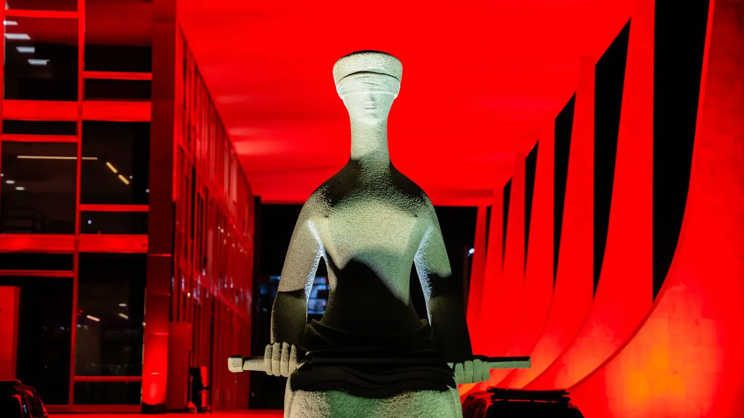 “Olho que tudo vê” do STF mira serviço público para manter blindagem de ministros