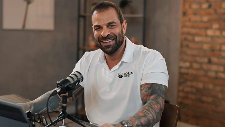 CPMI do INSS aprova convocação do cunhado e da ex de Vorcaro