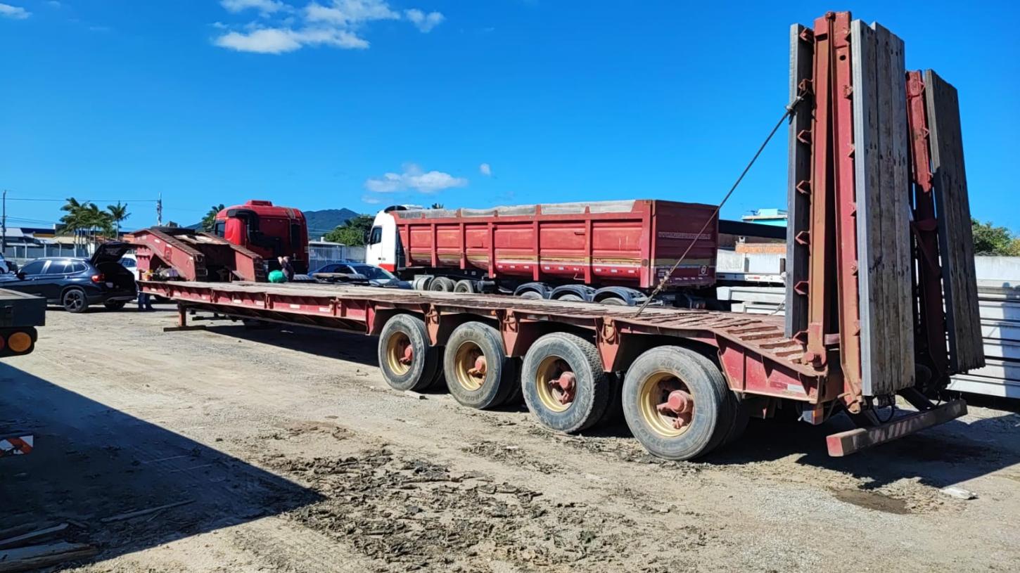 DFRV/DEIC e Polícia Científica apreendem semirreboque adulterado avaliado em R$ 240 mil em Tijucas