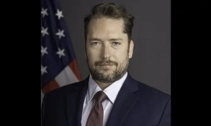 Governo Lula faz dobradinha com Moraes para vetar visita de assessor de Trump a Bolsonaro