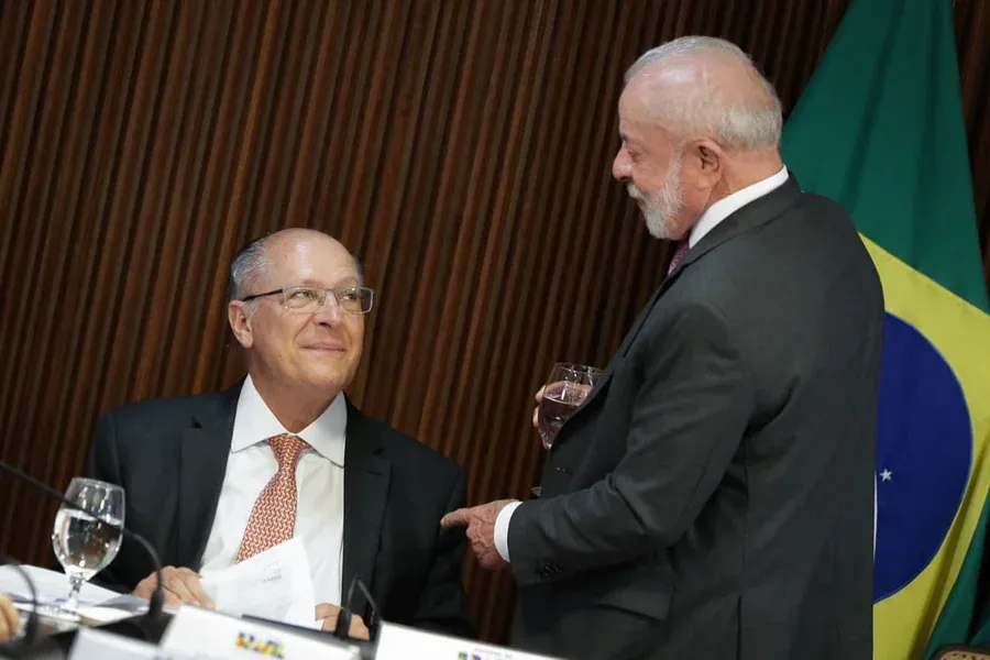 Lula confirma Alckmin como seu vice na chapa pela reeleição