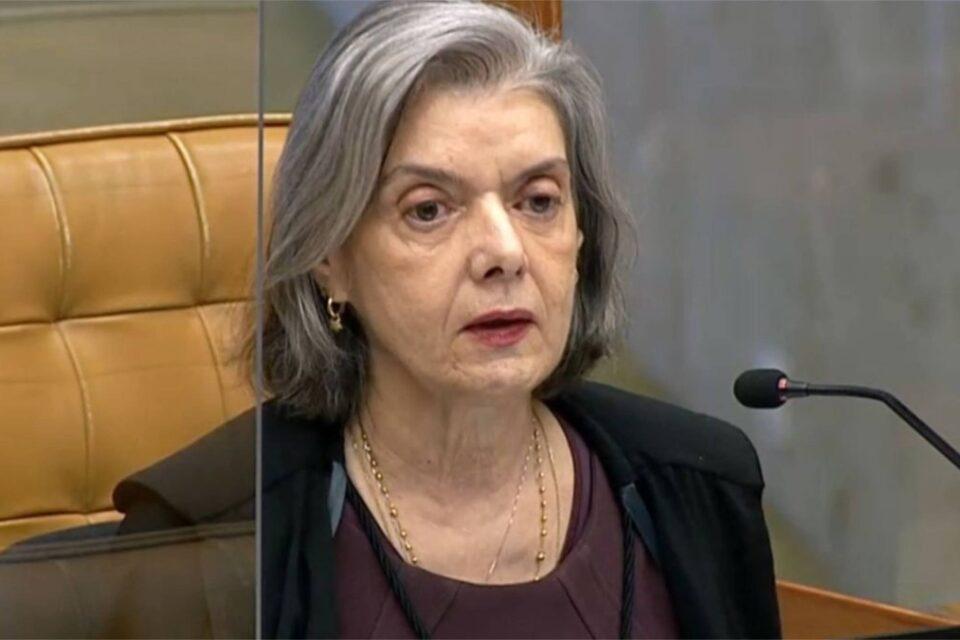 ‘Eu não faço nada errado’, afirma Cármen Lúcia