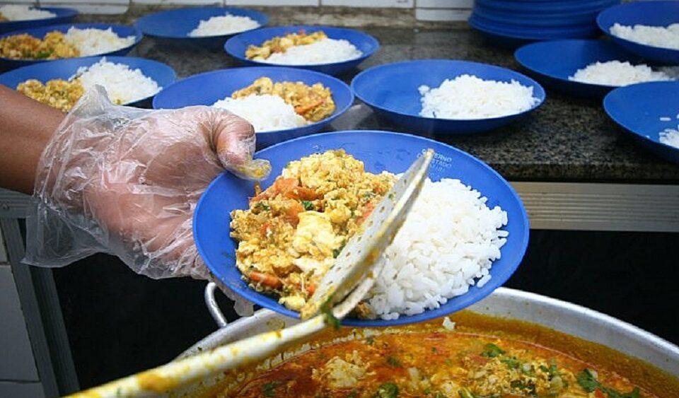 Governo acumula R$28 bilhões da merenda sem análise de contas