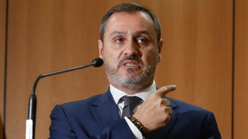 Master bancou viagem de diretor-geral da PF para Londres