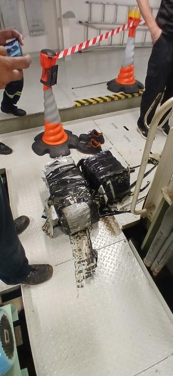 PF atua contra o tráfico internacional de drogas no Porto de Itapoá/SC