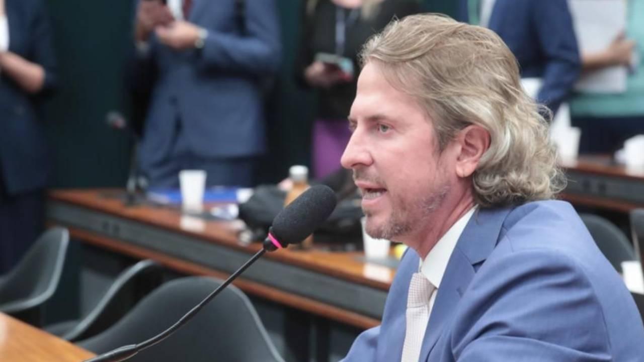 TRE-PR multa deputado do PT por ofensas a Dallagnol