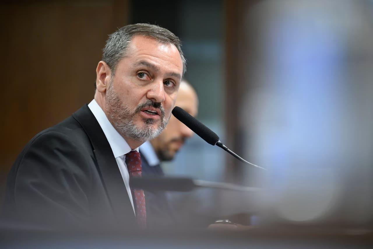 Ausência de diretor da PF em comissão leva deputados a convocarem ministro da Justiça