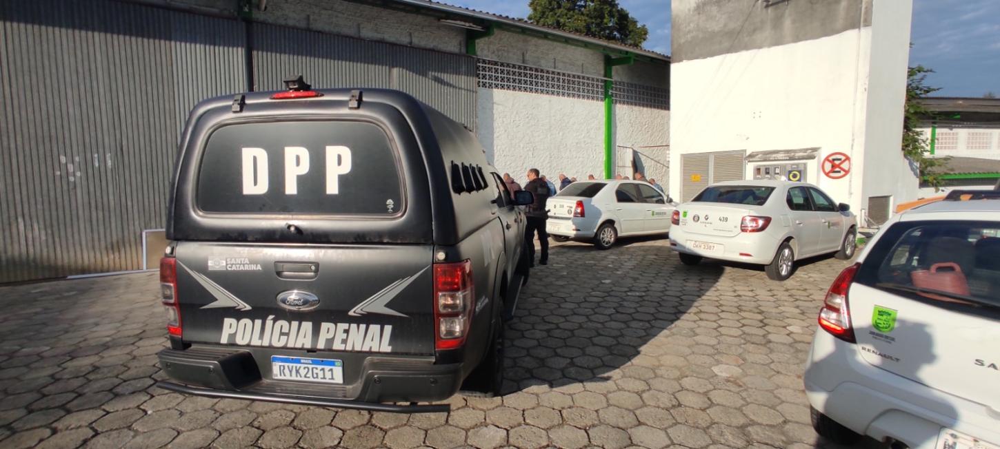 Cão farejador da PM encontrou droga com servidor da Prefeitura de Jaraguá do Sul