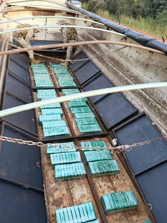 FICCO/GO apreende 440 kg de pasta base de cocaína