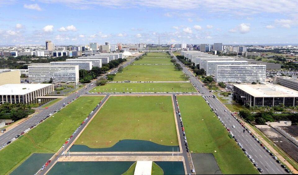 Governo já conseguiu torrar mais de R$2 trilhões