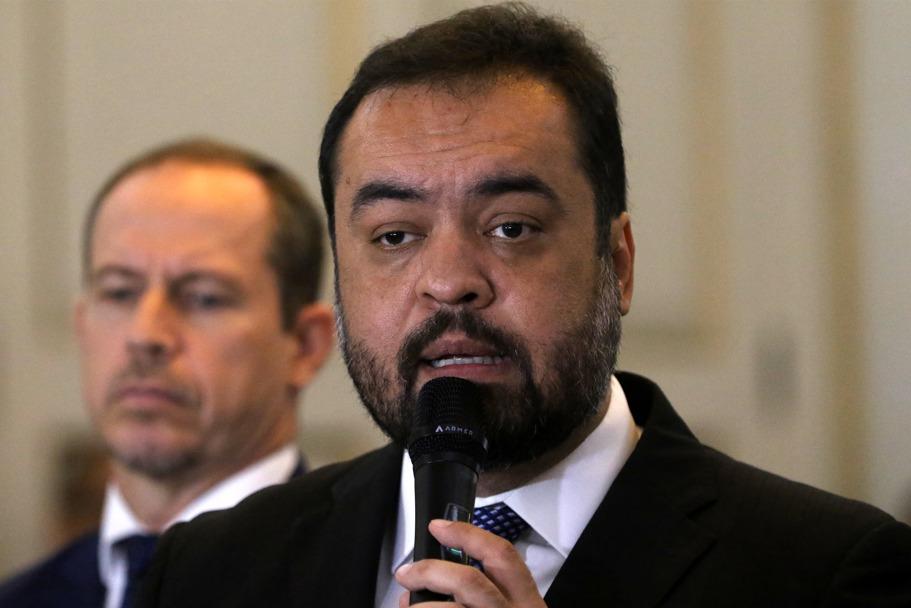 Moraes bloqueia R$52 bilhões em cerco da PF a Cláudio Castro e a dono da Refit