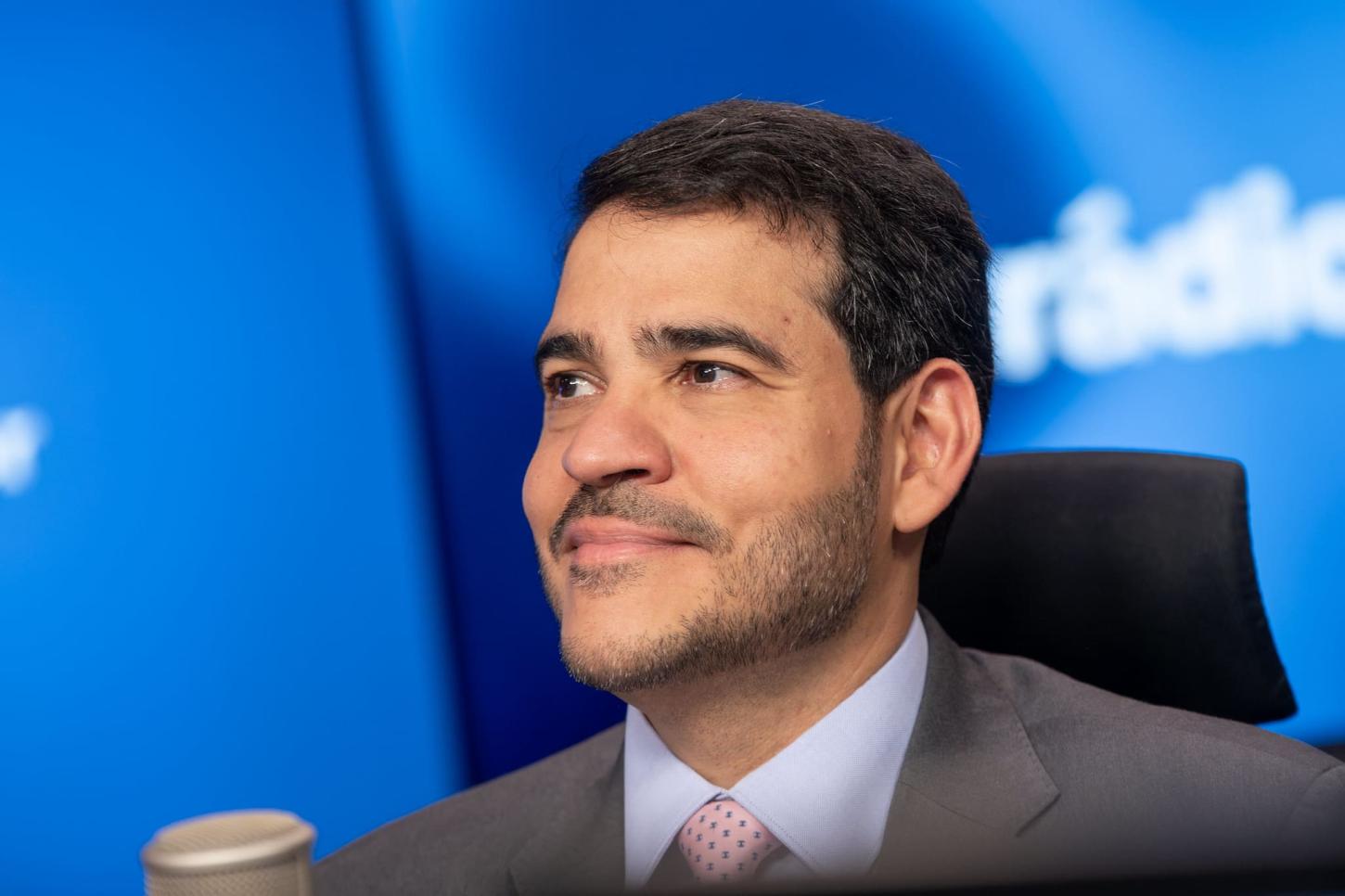 Penduricalhos no salário de de Messias somam mais de R$83 mil em três meses