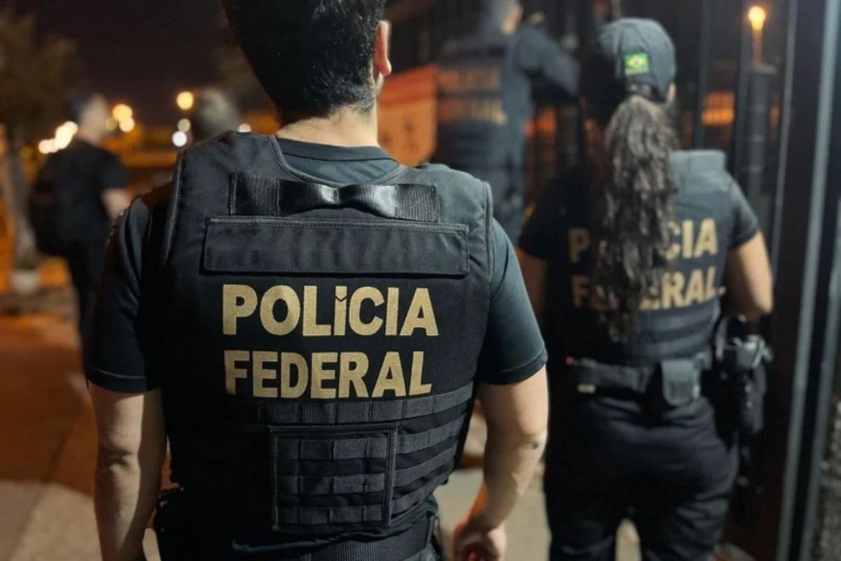 PF nas ruas contra 3 entidades suspeitas do roubo no INSS