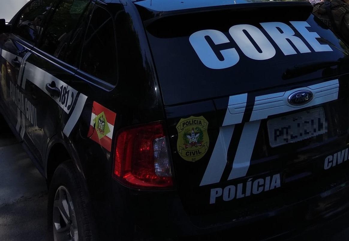 Polícia Civil prende foragido condenado por homicídio e organização criminosa em São José