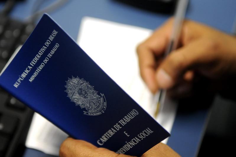 6×1: CNI alerta para explosão da informalidade