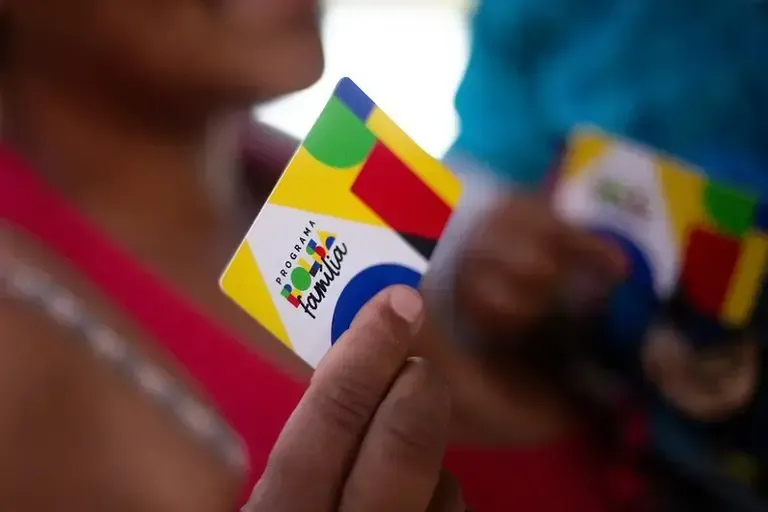 Bolsa Família: usuários devem se dirigir a UBS mais próxima até o dia 30