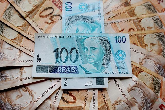 Dívida do Brasil bate novo recorde e passa dos R$9 trilhões